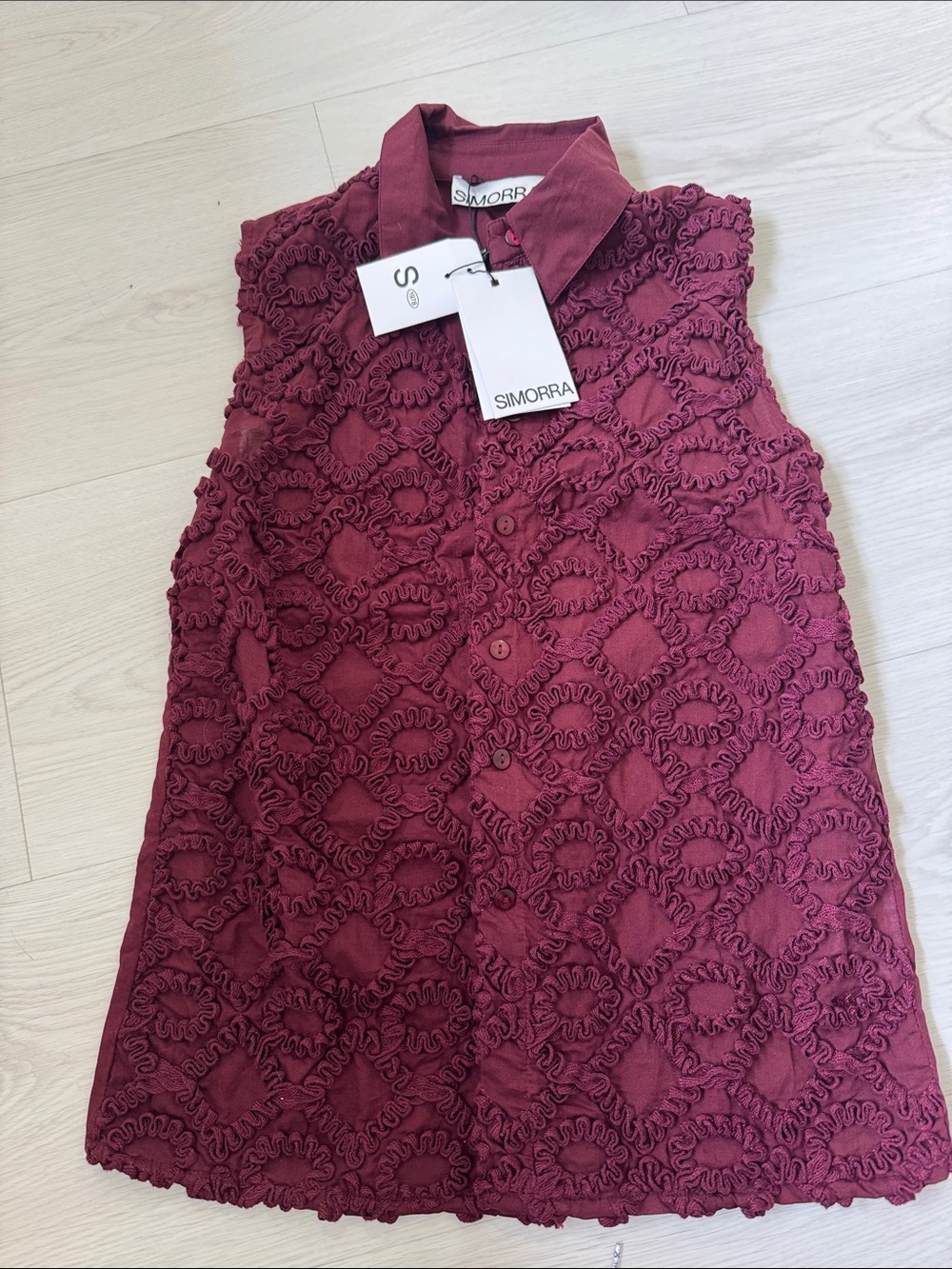 Sleeveless Burgundy Crochet-Cut Collar Blouse